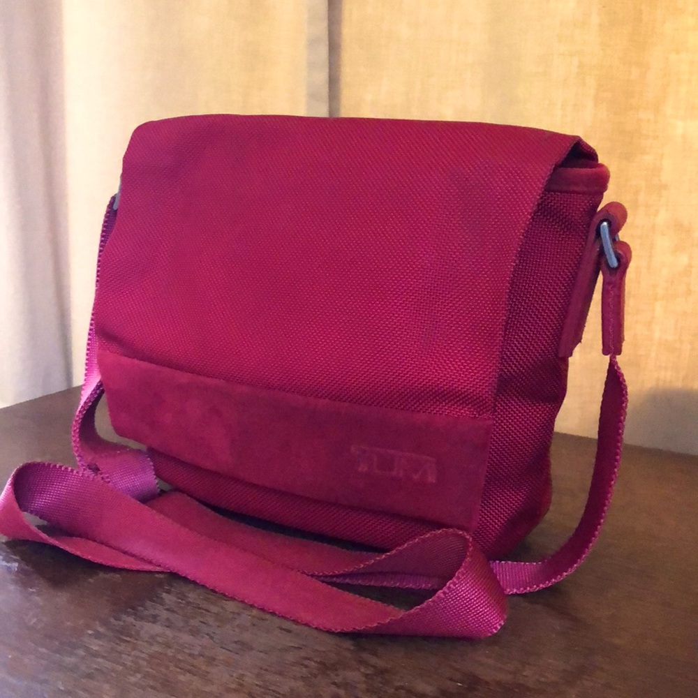 $250 TUMI small red ballistic nylon superior quality travel bag excellent shape